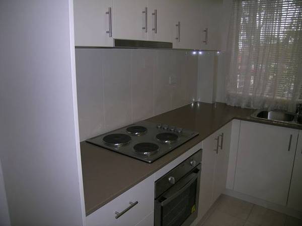 2 BEDROOM UNIT - KIRRAWEE Picture 1