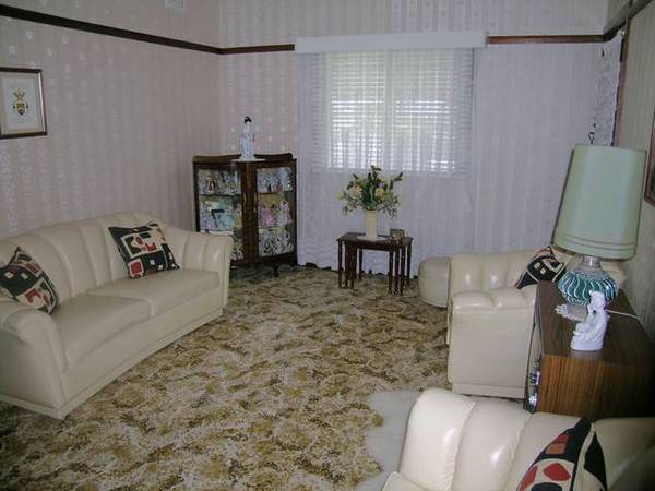 DON'T BE DECEIVED FROM THE FRONT Picture 3