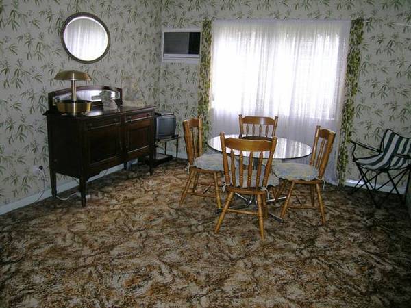 GREAT LOCATION, LAND AND POTENTIAL Picture 3