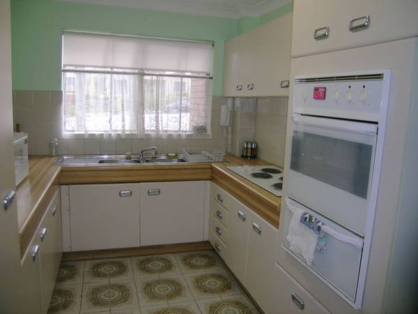 HUGE UNIT Picture HUGE UNIT Picture