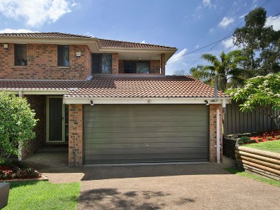 THIS DUPLEX TICKS ALL THE BOXES Picture