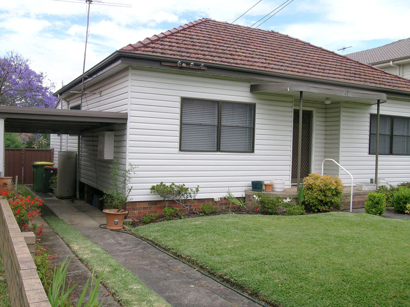 LOCATION, LOCATION, LOCATION Picture 1