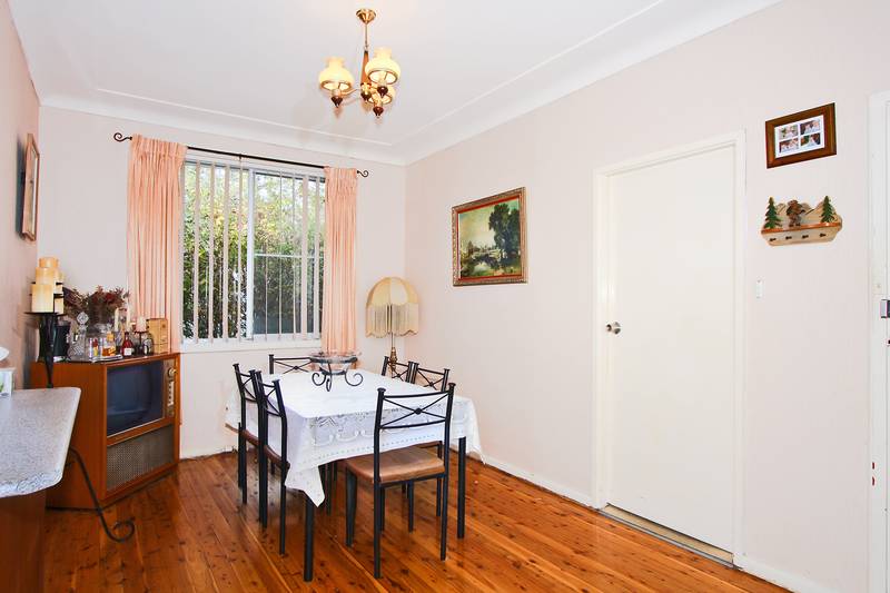 PRIVATE POSITION Picture 3