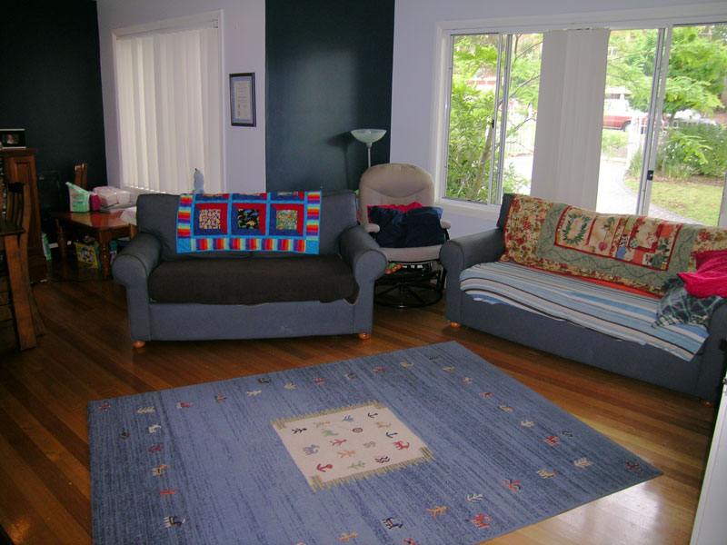 SUIT LARGE FAMILY OR 2 FAMILIES Picture 3