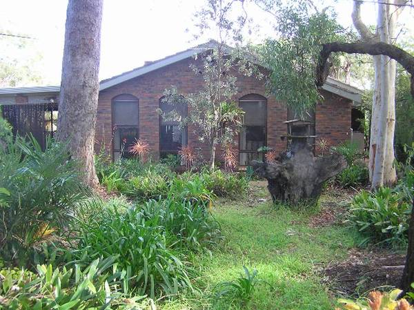 Less Than 300 metres To The Beach Picture 1