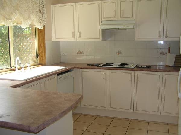 APPROXIMATELY 100 METRES TO WATERFRONT RESERVE Picture