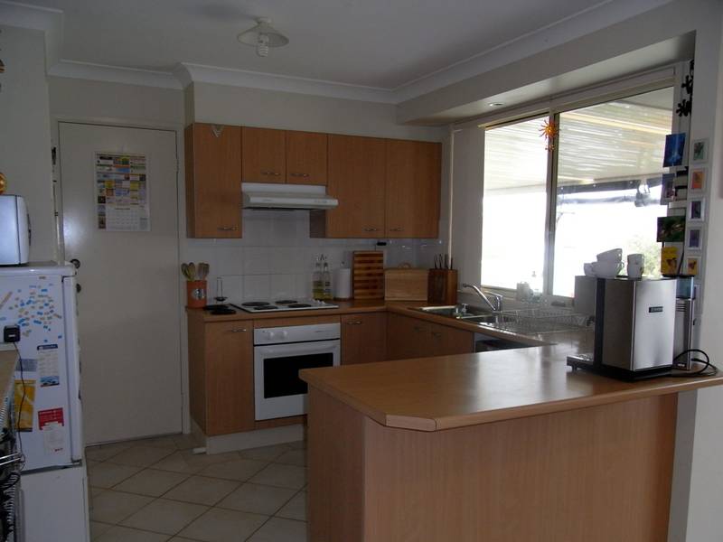AFFORDABLE FAMILY HOME... Picture 2