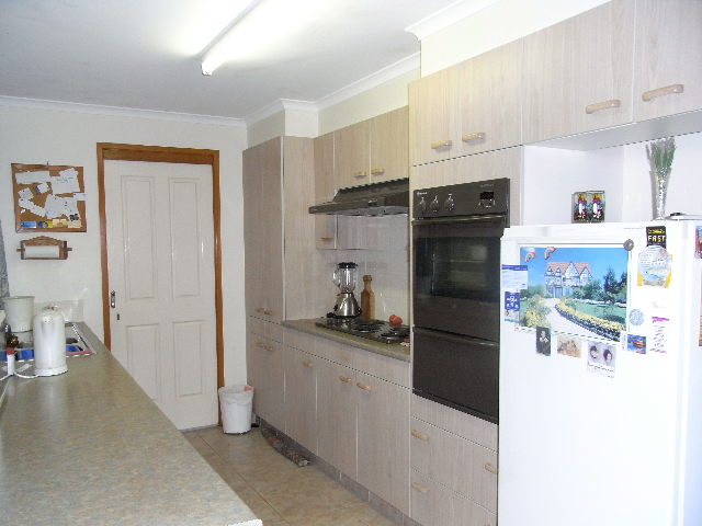 FABULOUS FOUR BEDROOM VALUE Picture 3