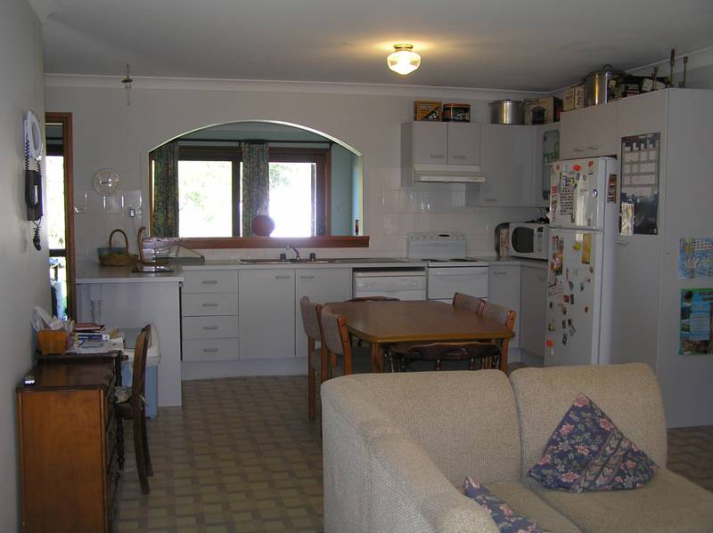 FOUR BEDROOM VALUE!!! Picture 3