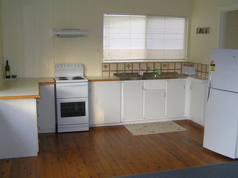 THE PERFECT BEACH HOUSE Picture 3