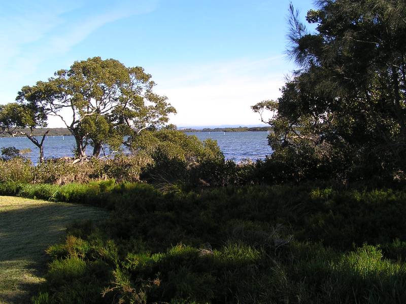 WATERFRONT Picture 3