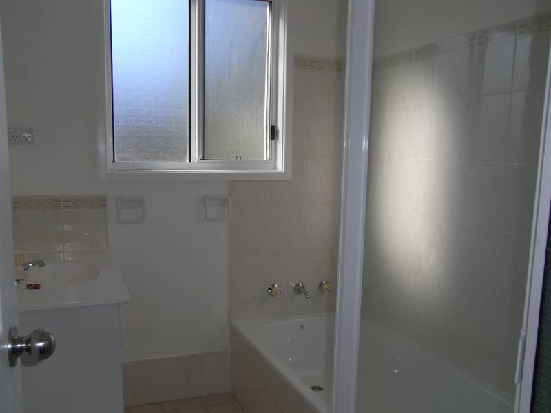 OLD BAY AREA...FIRST HOME BUYERS PRICE Picture 3