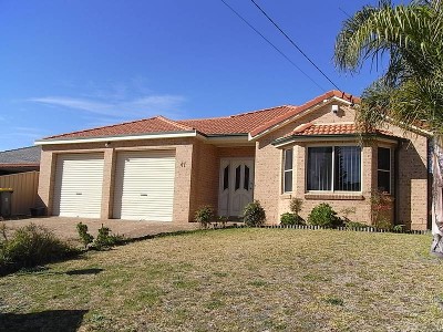 GREAT VALUE FAMILY LIVING Picture