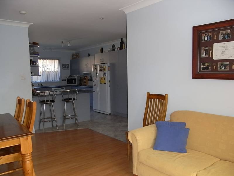 GREAT VALUE FAMILY LIVING Picture 2