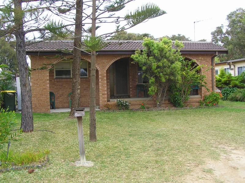 GREAT CENTRAL LOCATION Picture 1