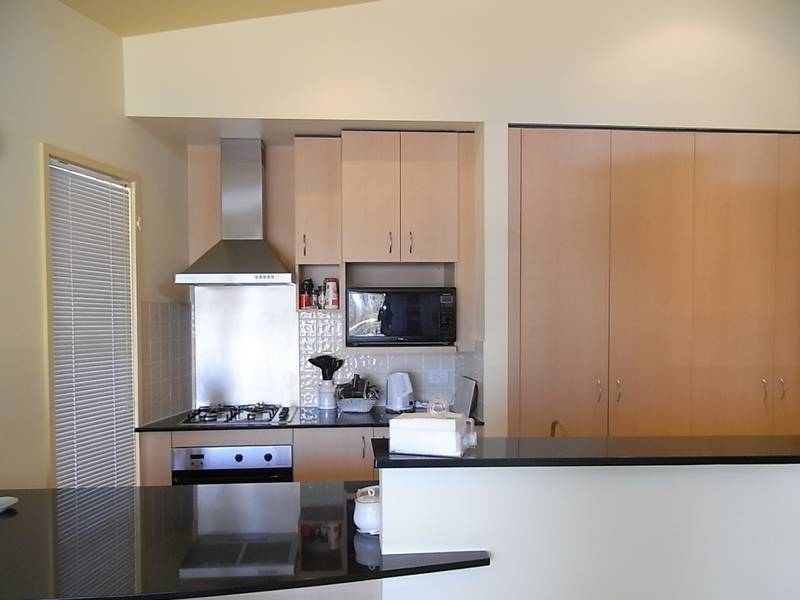 LOVELY OUTLOOK TO THE BAY Picture 3