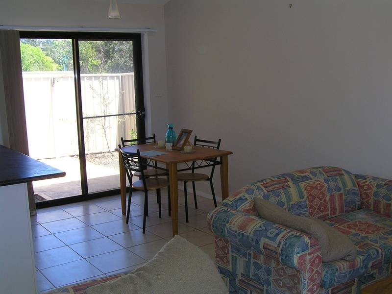 LOW MAINTENANCE LIVING AT ITS BEST Picture 3