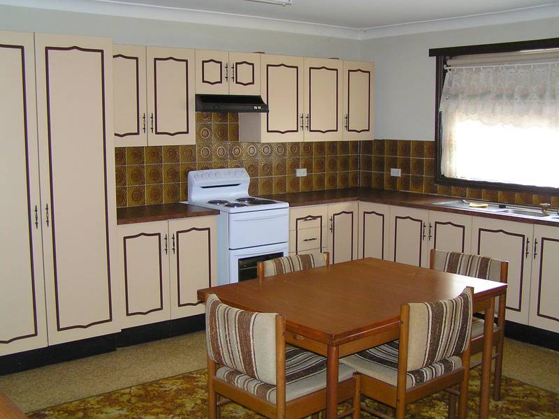 BUILT WHEN THEY WERE MADE TO LAST! Picture 2