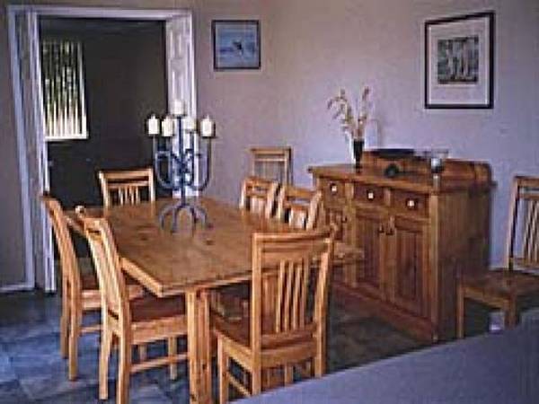 Sea Treasure Cottage Picture 2