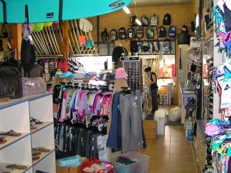 BUSTED SURF CO Picture 3