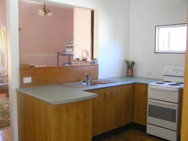 OWN YOUR VERY OWN BEACH COTTAGE Picture 2