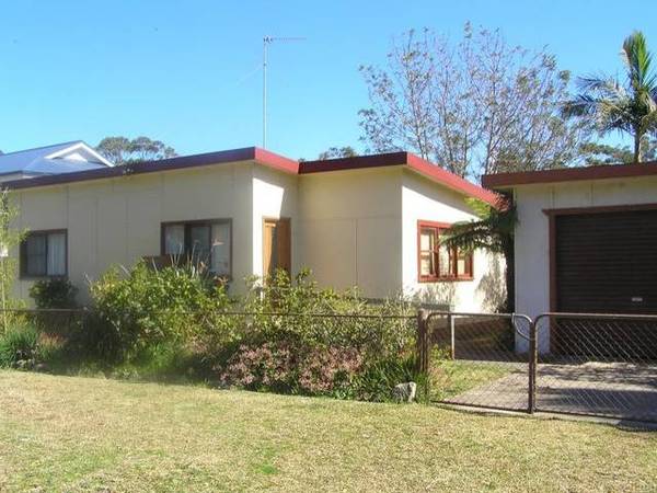 OWN YOUR VERY OWN BEACH COTTAGE Picture 1
