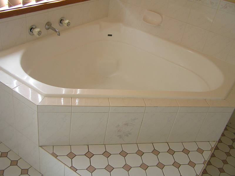 Large Family Home Picture 3