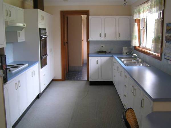 JUST A STROLL TO THE BEACH Picture 2