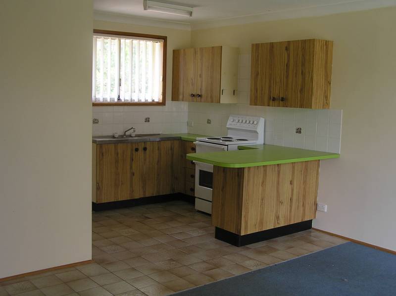 Neat as a pin Picture 2