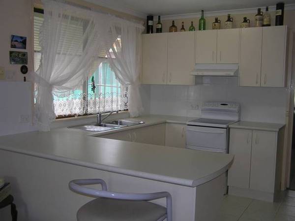 BEAUTIFULLY ESTABLISHED Picture 2