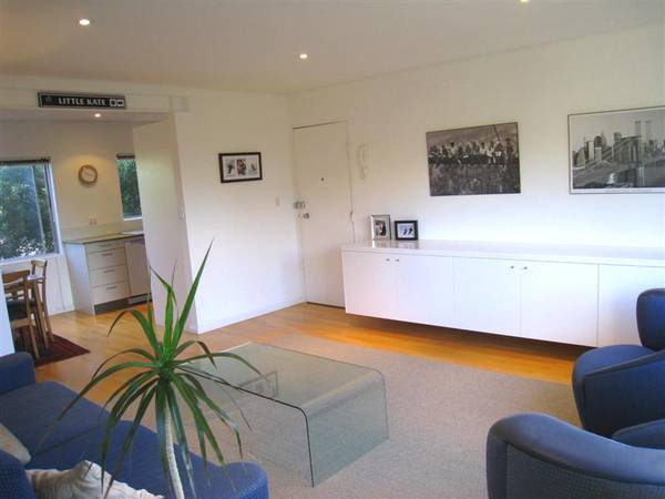 Beachside Location Picture 1