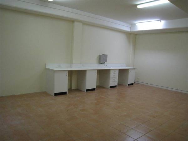 FANTASTIC OFFICE WAREHOUSE Picture 3