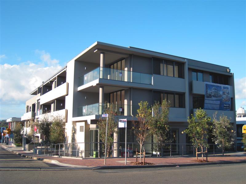 MODERN 1 BEDROOM APARTMENT Picture 1