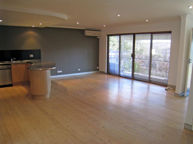 Stunning 3 bedroom home Picture 2