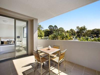 Moana Apartments Picture