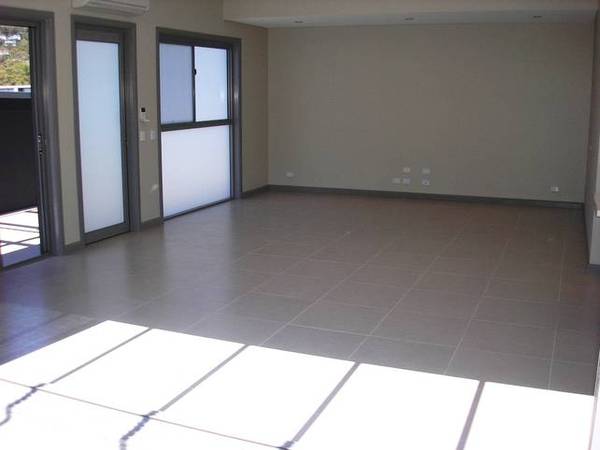 CONTEMPORARY 3 BEDROOM APARTMENT Picture CONTEMPORARY 3 BEDROOM APARTMENT Picture