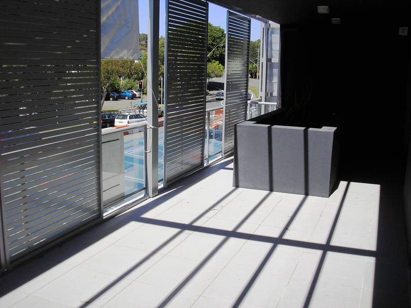 Under Application ULTRA MODERN 2 BEDROOM APARTMENT WITH STUDY Picture 2