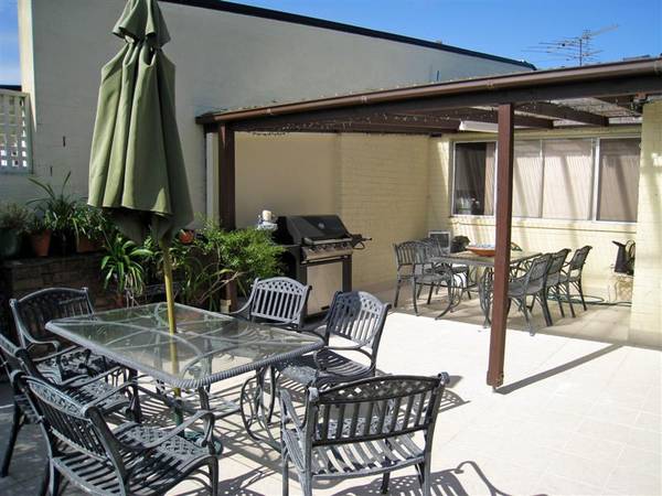 RENOVATED 3 BEDROOM APARTMENT Picture RENOVATED 3 BEDROOM APARTMENT Picture