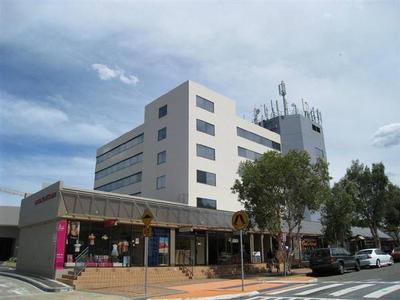 OFFICE IN PENINSULA PLAZA Picture