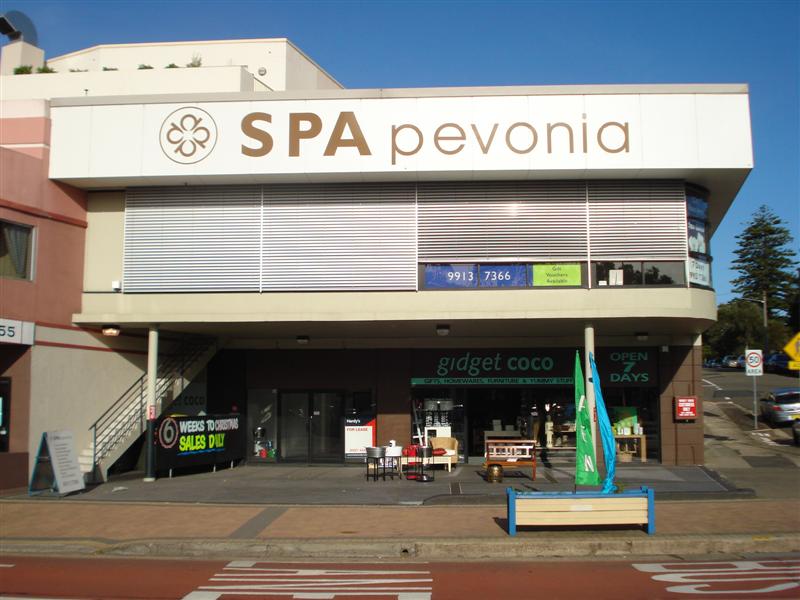 EXCEPTIONAL SHOWROOM RETAIL LOCATION Picture 1