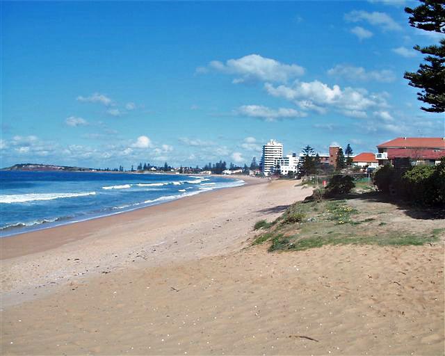 Perfect Beachside Location Picture 2