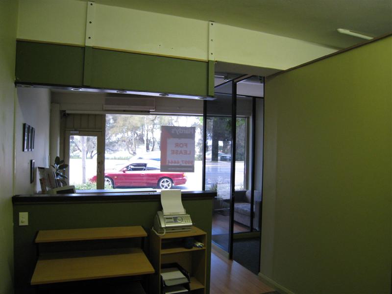 MAIN ROAD POSITION RETAIL OPPORTUNITY Picture 2