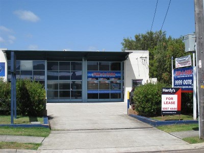 EXPOSE YOURSELF Picture