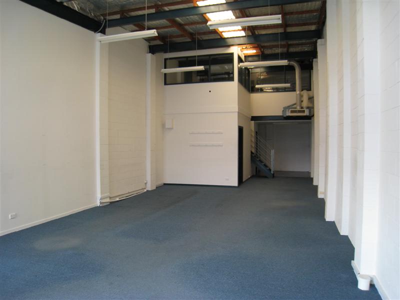 EXPOSE YOURSELF Picture 2