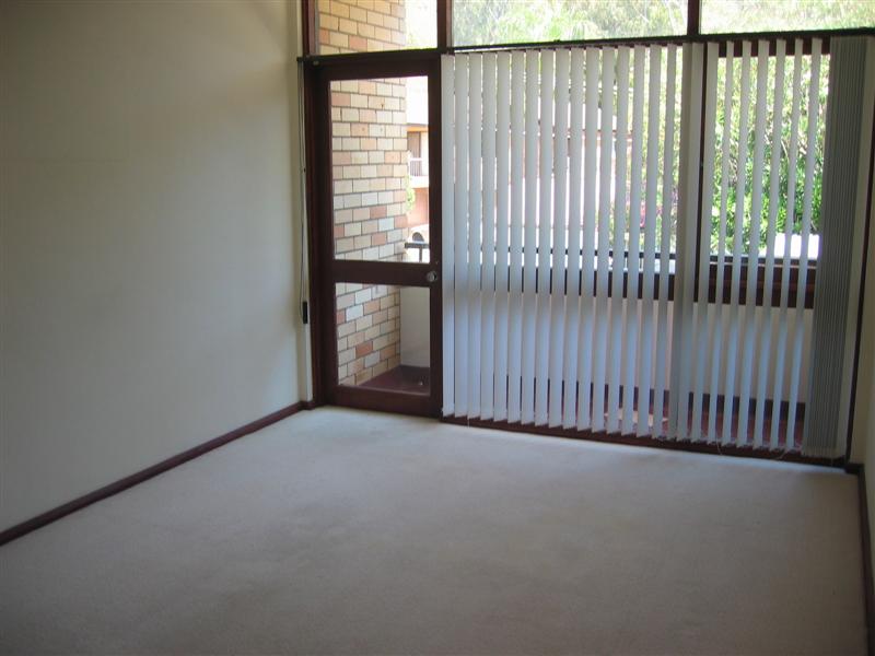 Great Newport Location Picture