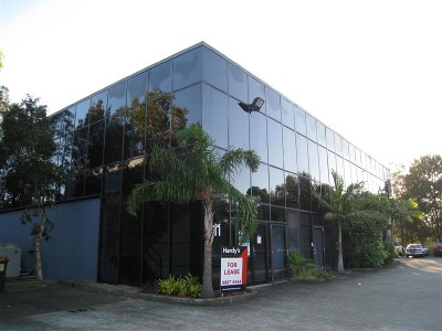 FIRST LEVEL OFFICES IN WARRIEWOOD BUSINESS CENTRE Picture