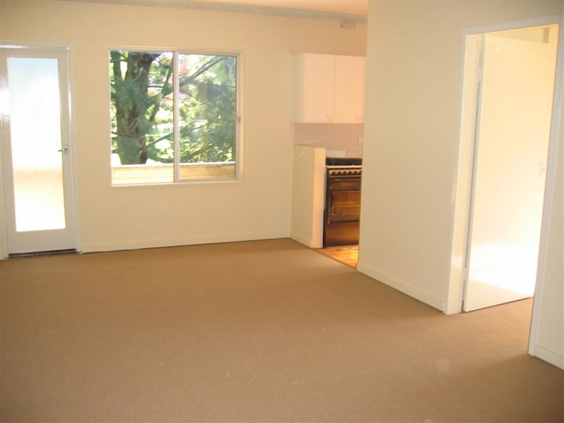 One Bedder in handy location Picture One Bedder in handy location Picture