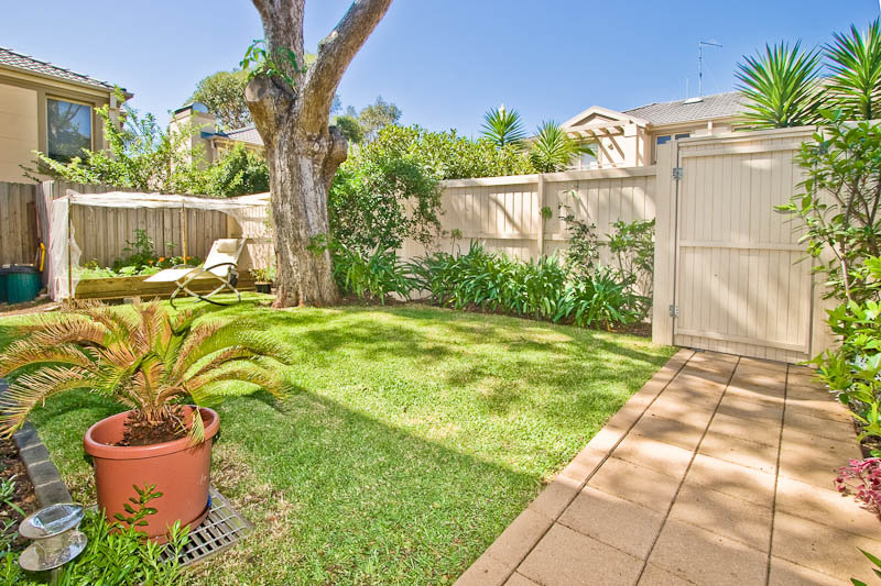 Convenient Location Picture 3