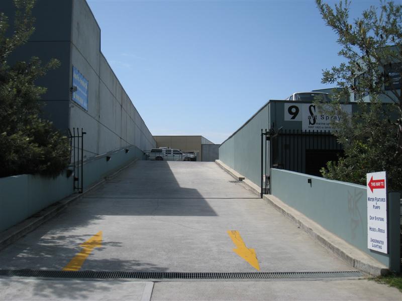 AS NEW INDUSTRIAL UNIT Picture 3