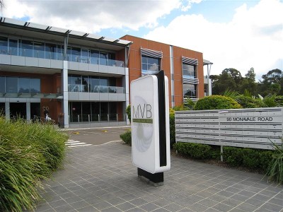 PROFESSIONAL OFFICE IN POPULAR BUILDING Picture